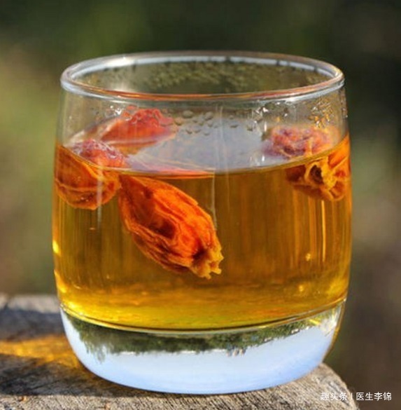 黄栀子|晚上易失眠多梦用此物泡水，睡前来一杯，改善睡眠，一觉到天亮