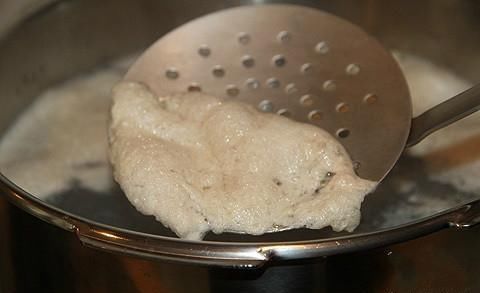 牛骨汤怎么做汤才浓，口感醇厚？