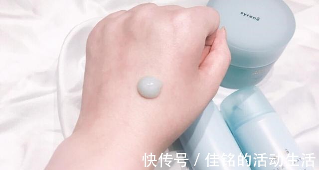 唇部 女人过了50岁,化妆品、护肤品不用买太多,日常有这几样就够了!