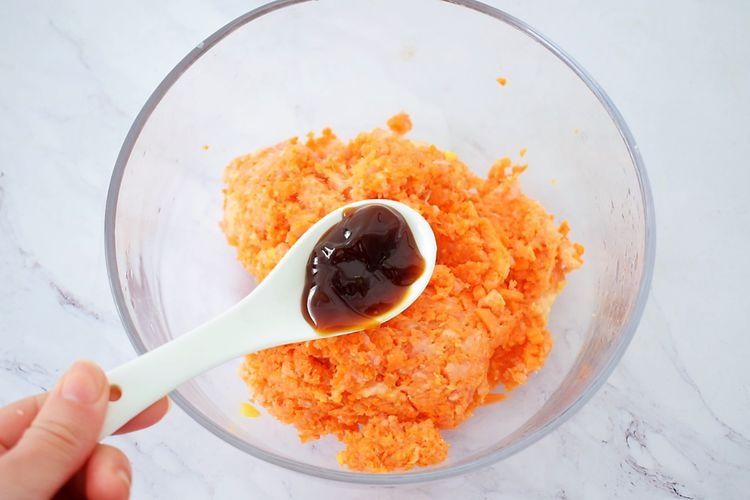 南瓜这做法最近火了,我家每周必做,松软千层,上桌就扫光