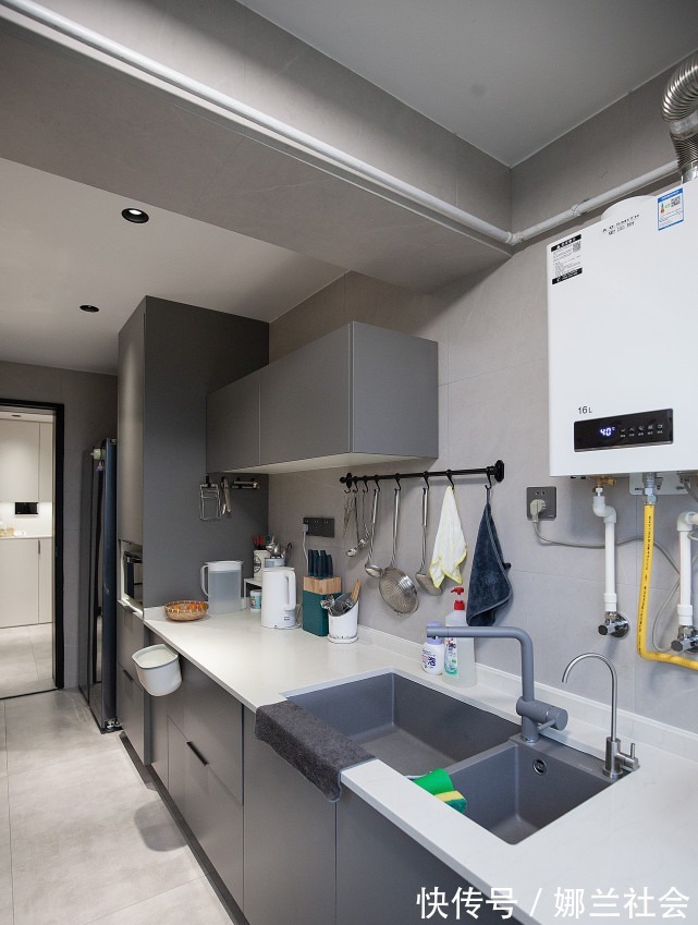 现代|130平现代极简风设计，打造出清爽简而不减空间