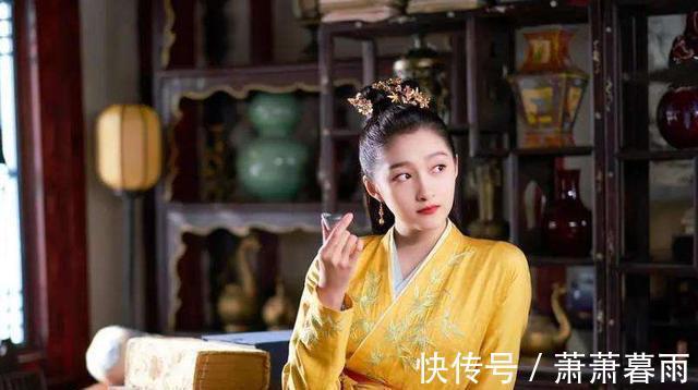 星史&聊斋故事:他母亲临产时,一老翁慌张跑进室内,向她租借一间屋子