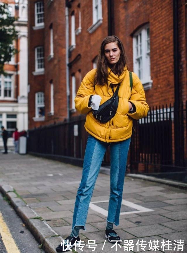 总选|羽绒服别总选黑白灰!2021五大流行色,显白又气质,早穿早美