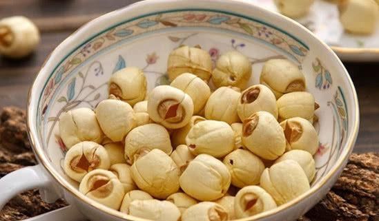 清热解毒|人到中年,离不开四种食物,营养丰富,滋补身体,清热解毒