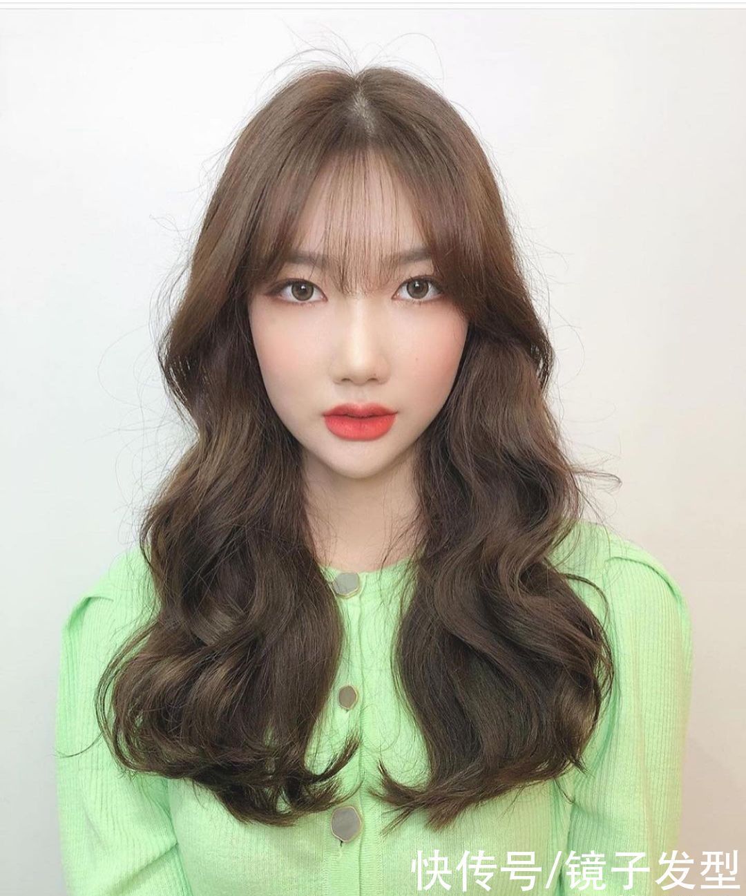 刘丽丽|新年发型别再乱剪了,这才是当下最火的发型,无论长短都很心动