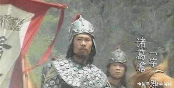 这水潭的水收不完,考古专家一考察,原来水下葬着的是诸葛亮哥哥