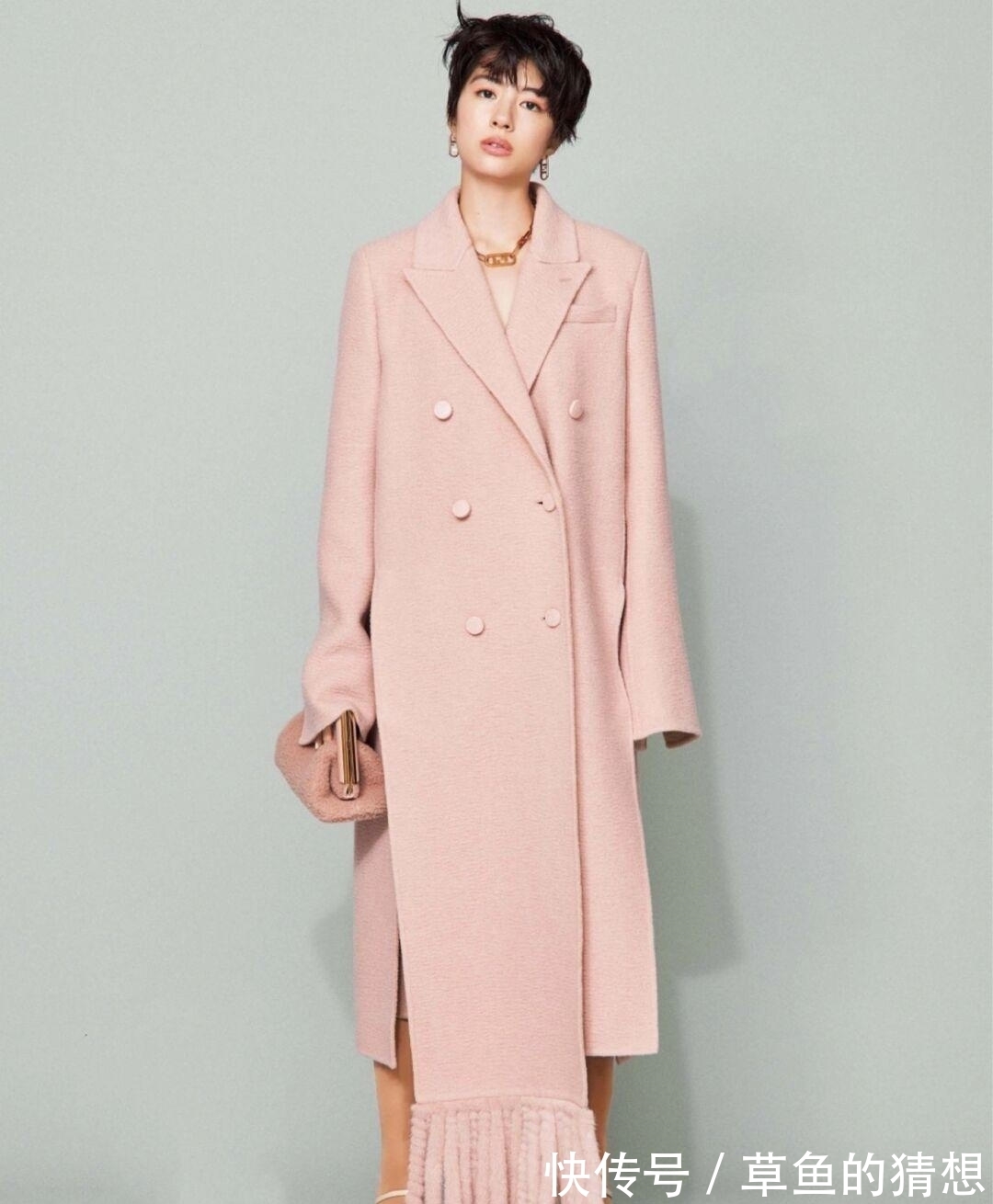 大衣 真正简约时髦的“大衣”穿搭,不管走到哪里,都会给人高级的感觉