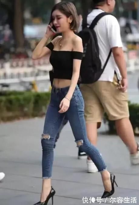 模板 清凉的夏日时尚界穿搭模板，就连打电话的样子都很霸气，你学会了吗