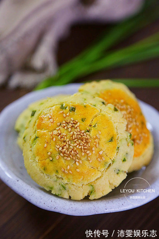 做法|看一眼就会的酥饼做法,一点糖没放,入口即化,比买的好吃许多