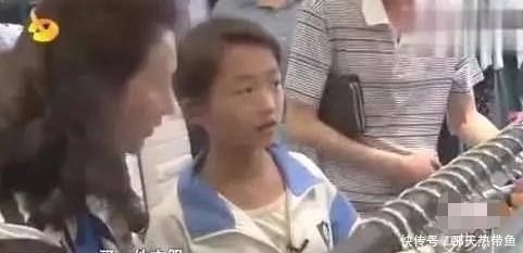  生病|《变形记》神仙妹妹梁小友：因父亲生病辍学，今成网红捞金惹争议