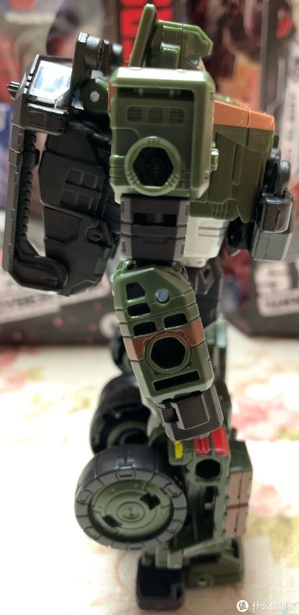 机器人|闲敲棋子落灯花 篇六十七:变形金刚 同模的精彩 围城探长与世代精选激射