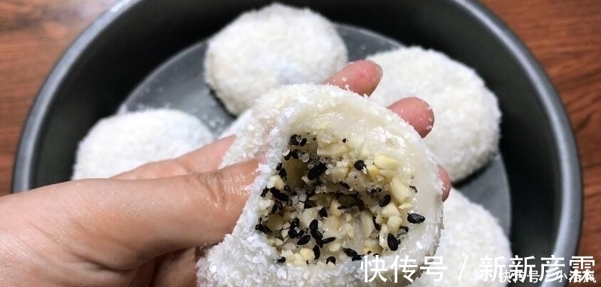 糯米糍粑|糯米粉别用油炸了，筷子搅一搅，不加一滴水，吃着不腻特别香