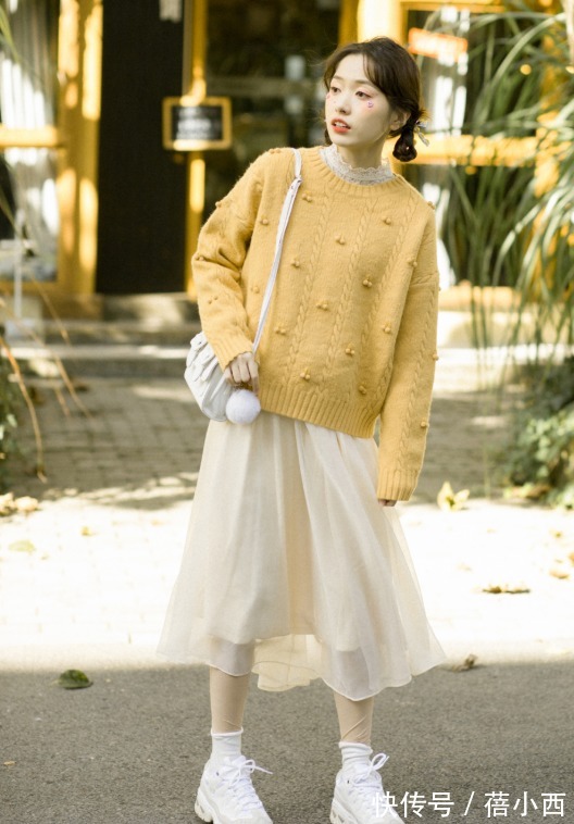 时髦|30岁、40岁的女人穿针织衫搭配法则,要精致也要减龄,快来学穿搭