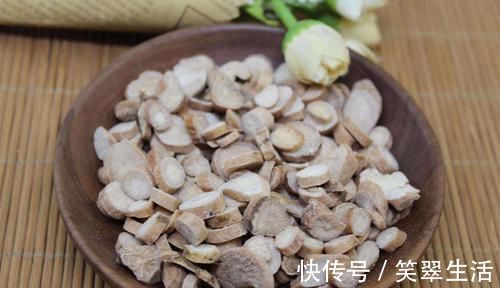 妙用|医圣张仲景黄芪与这两味中药一起泡水喝,主要有3种养生妙用