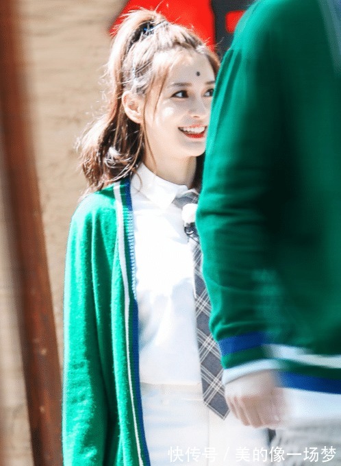 跑男|其他人名牌上都是本名,唯獨baby的改了,看清后粉絲懵了!