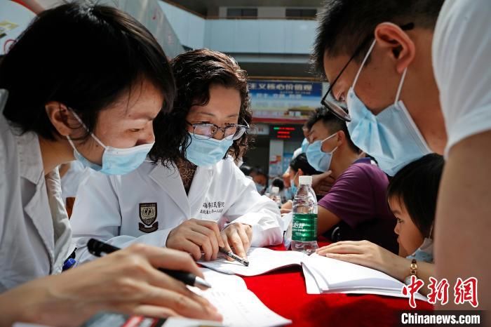 吉安中心人民医院|横跨650公里 上海医生把帮扶带入红色老区