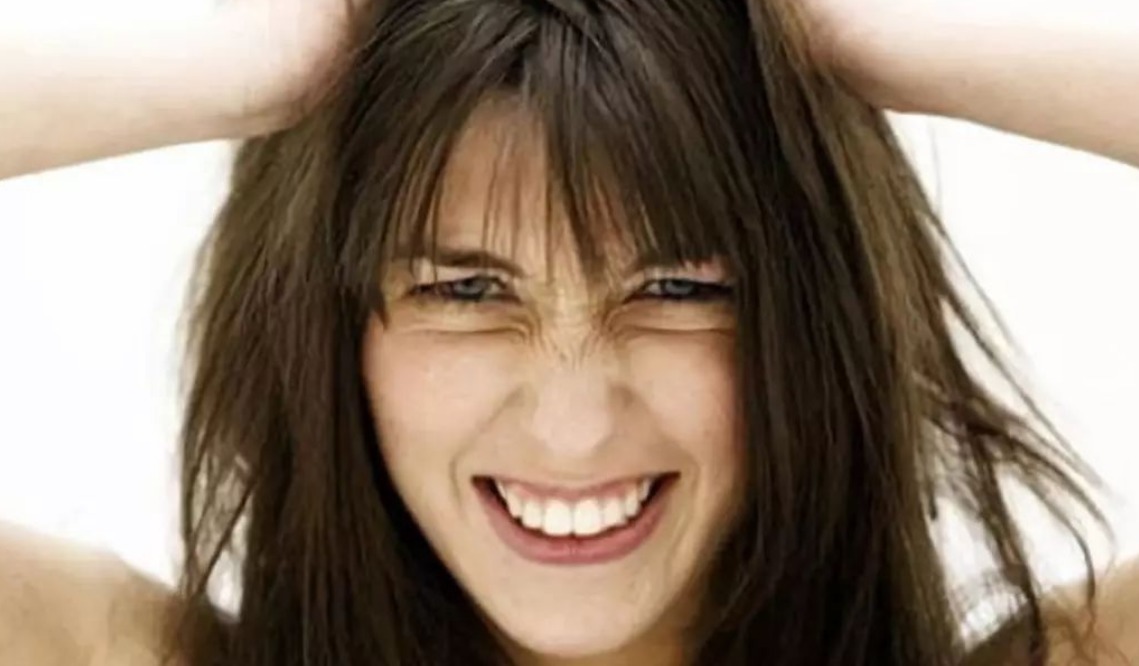 女生洗头有3大“禁忌”,9成学生党中过招,难怪头发“大把掉”