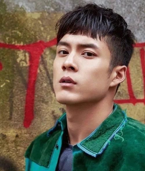 寸头 与颜值无关,让女生脸红心跳的5款男生发型!