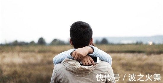 儿媳妇|“儿媳，5岁小儿子交给你，你当亲儿子养”儿子回答让父母羞红脸