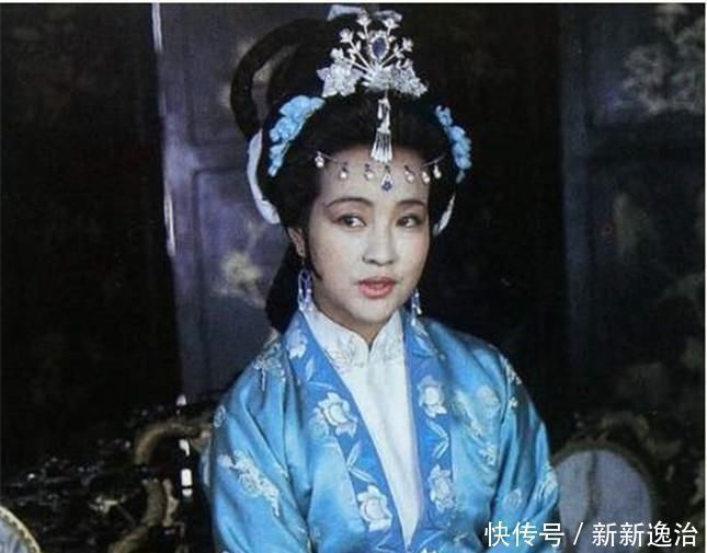 周瑞&红楼梦:难怪刘姥姥只念凤姐的恩,不念王夫人的恩,看凤姐说了啥