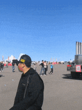 |搞笑GIF段子:嗯,就是这个味!