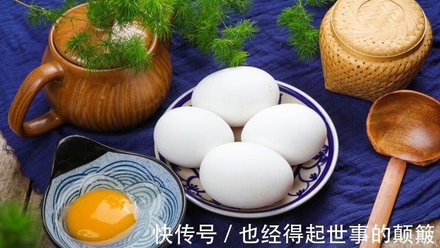 加速器|骨质疏松的“加速器”不止核桃,北大院士呼吁:“2黄1白”也要少吃