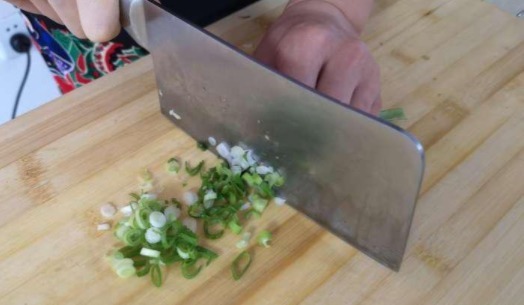 早餐不用再发愁,一根茄子就搞定,简单营养又美味,越吃越想吃