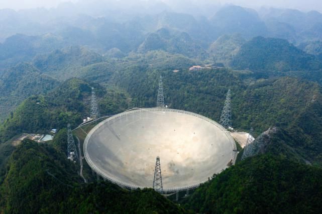 天眼|腾讯与“中国天眼”合作寻找宇宙灯塔 AI比人工效率提升120倍