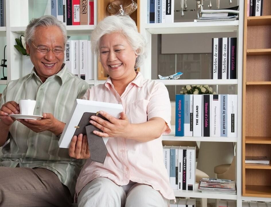 105岁老人，年轻像50岁，长寿秘诀不是多运动，而是这3件事