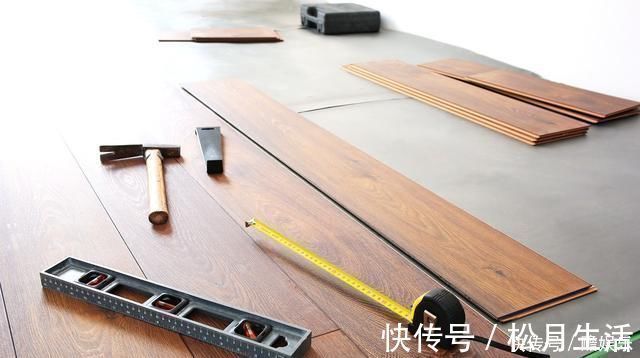 瓷砖|为什么聪明人都在瓷砖上直接铺木地板听师傅一讲,懊恼太晚知道