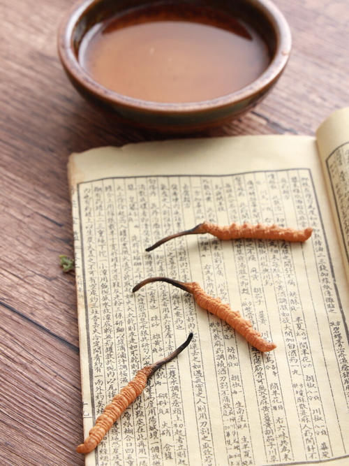 中药如何喝，才更好发挥药效？这些时间点要避开，这种食物少吃