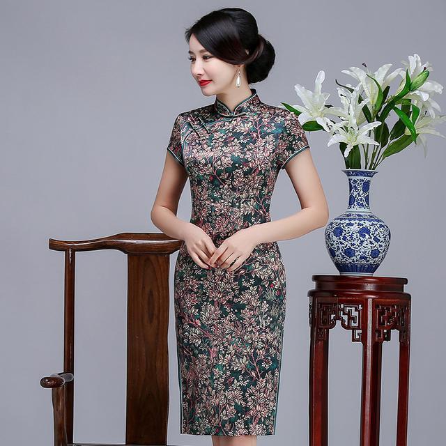 立领|中国风改良旗袍,妈妈穿的舒心,我们也就放心