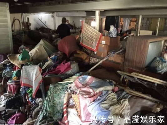 空间|穷夫妻改造24平的“垃圾房”,完工后变“四层豪宅”,收纳更赞