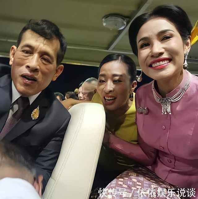 苏提达王后&“泰国甄嬛”诗妮娜咧嘴大笑控制不住!晒册封肖像照,苏提达哭死