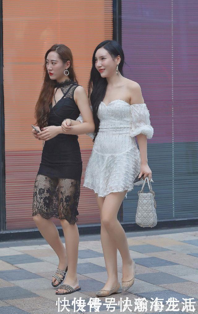 性感|一黑一白蕾丝拼接长裙，随意搭配起来都十分有腔调，尽显成熟韵味