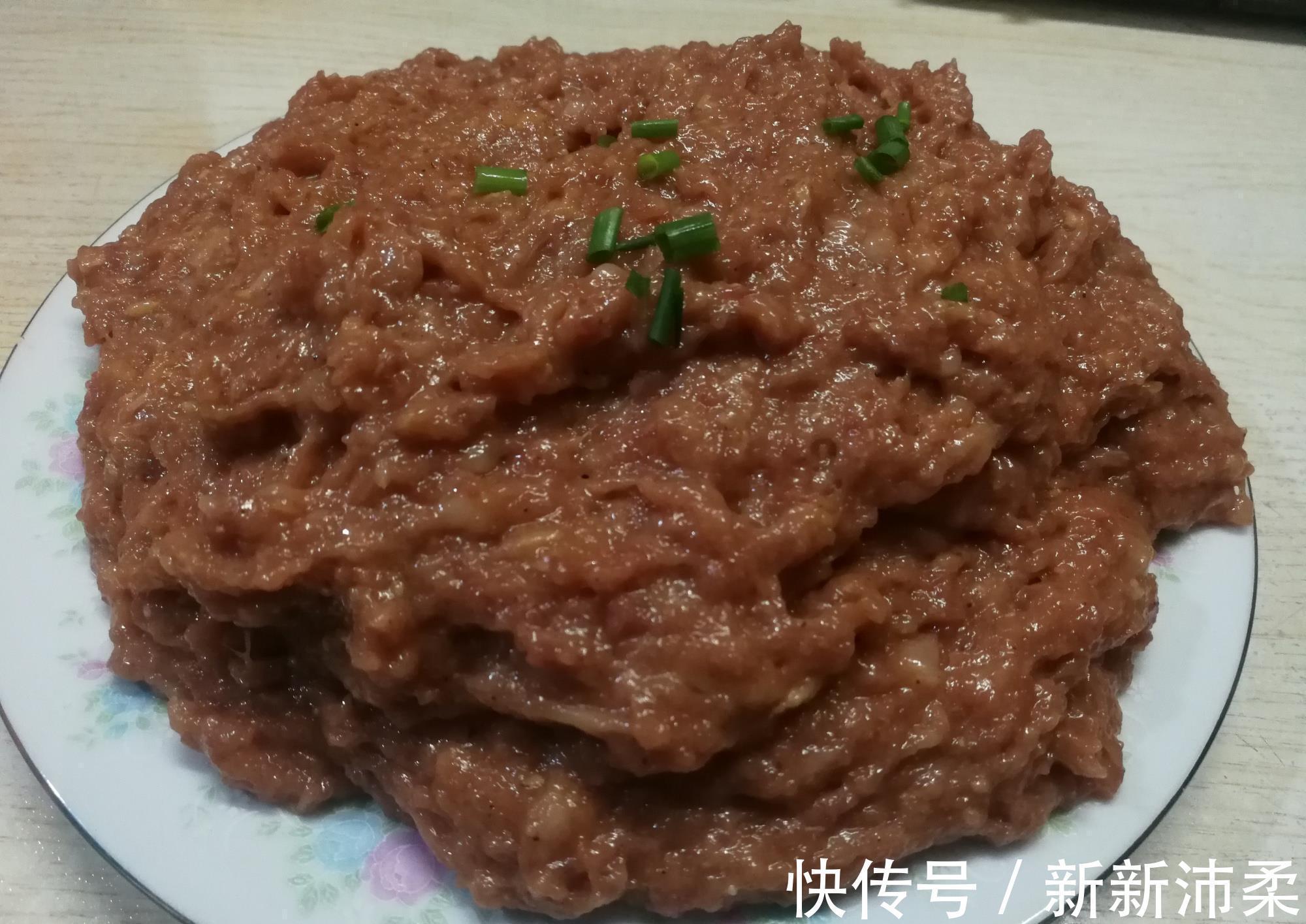 店主教|肉馅饺子做法，10年店主教1个小妙招，学会窍门调馅更简单