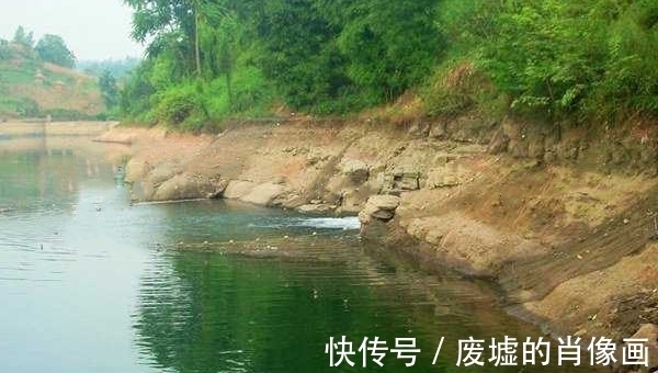 野钓选钓位，民间有“另类”经验，位置这样选，都是鱼扎堆的地方