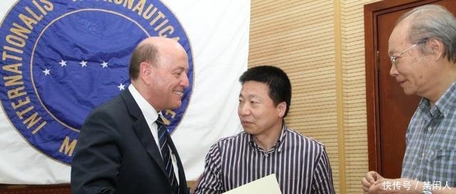 杨利伟为什么退役景海鹏成为航天之最,这是什么原因!