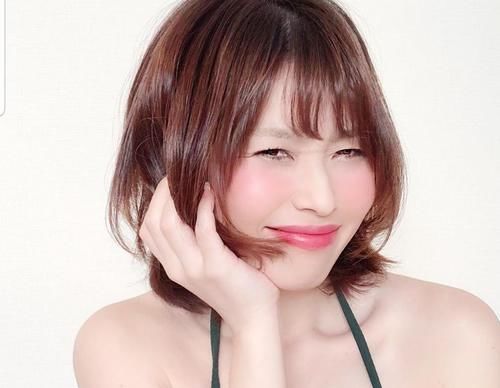 为什么日本女生皮肤不开美颜也很好？她们坚持4件事，真挺细节的