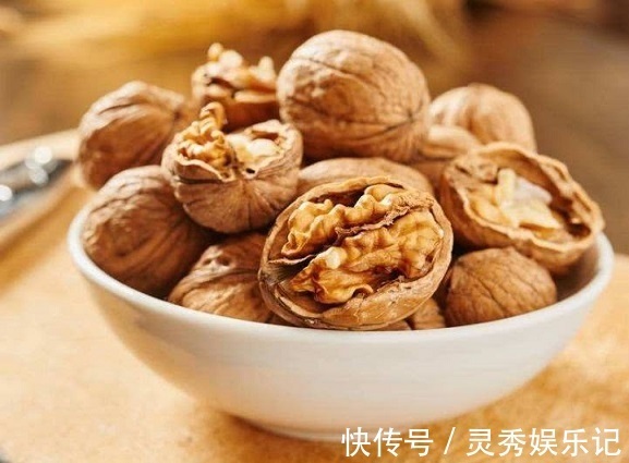 孕妇|孕期反应很难受,适合孕妇的5种食物,可防孕吐、缓解孕期不适!