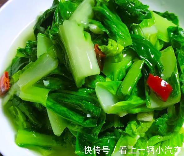 朋友们|无论炒什么青菜,只需学会这6招,青菜鲜香翠绿不发黑,入味!
