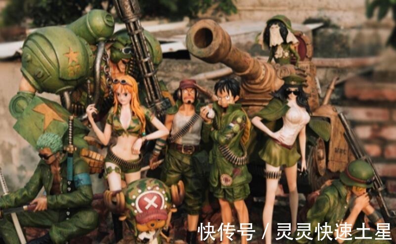 路飞|宅男晒万元《海贼王》手办,女帝表情亮了,路飞像地主家傻儿子