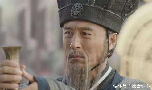 皇帝|皇帝问大臣要什么，他要了块荒地，子孙想不通，11年后逃过一劫