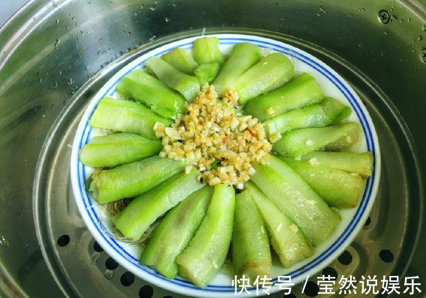 这菜我家都是炒着吃，自从学会这种做法后，两天不吃馋得慌