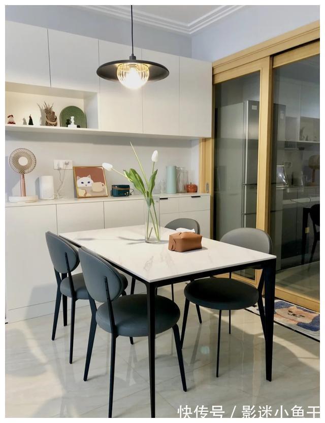 收纳|越来越多人装修不吊顶，学学她家，全屋只走石膏线，照样大方漂亮