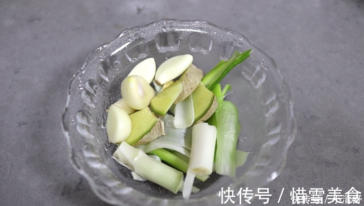 鸭肉|秋天多吃此肉,止咳不上火,常吃人还显年轻,1斤猪肉价能买5斤