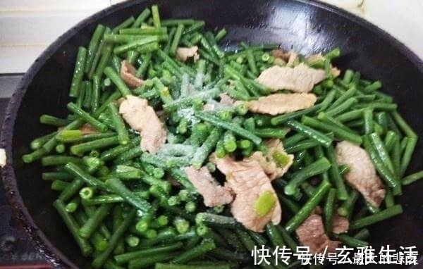 胡萝卜素|别再吃钙片了,吃再多也不及“它”,每天1勺,腰好腿好容颜不老