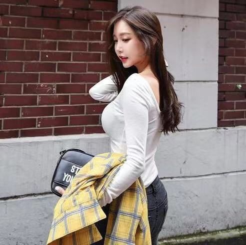  小姐姐|街拍：性感迷人的小姐姐，甜美可爱，彰显迷人气质