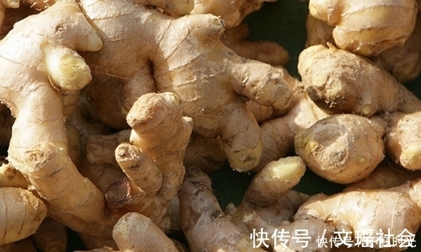 姜常|生姜加一宝排毒祛湿功效惊人,男子不可百日无姜,现在明白还不晚