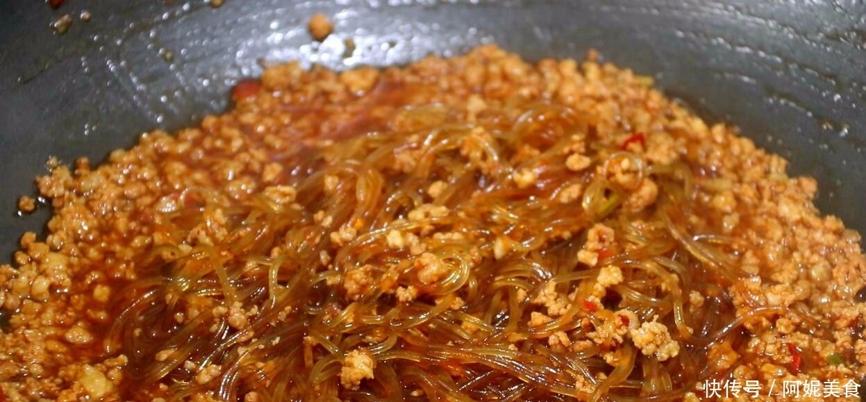 粉丝不用提前泡水,口感劲道爽滑,肉香四溢,教你做蚂蚁上树